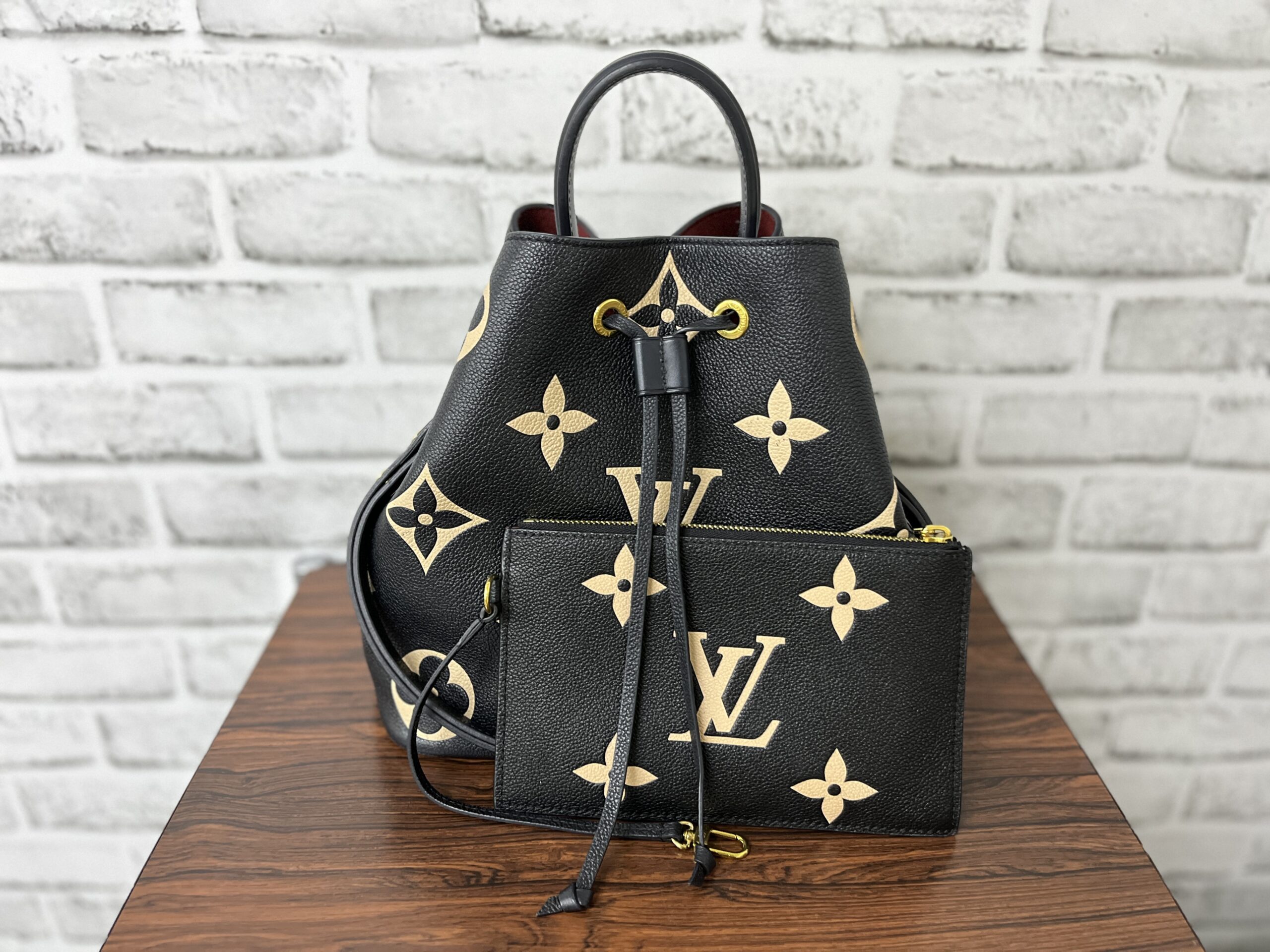 LOUIS VUITTON ルイ・ヴィトン ネオノエ モノグラム・アンプラント M45306 マリーヌルージュ ショルダーバッグ 433  の購入なら「質」の大黒屋（公式）